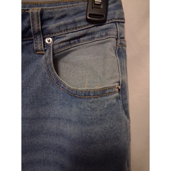HDLTE Women Capri Jeans Raw Hem Mid Wash 5 Pockets Size S - Picture 3 of 9